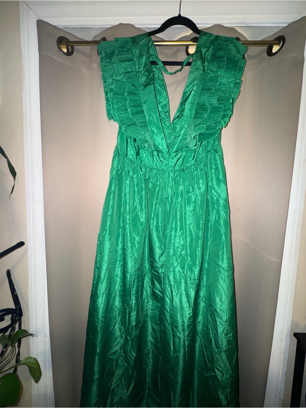 Green Ruffled V-Neck Maxi Dress - Picture 2 of 2